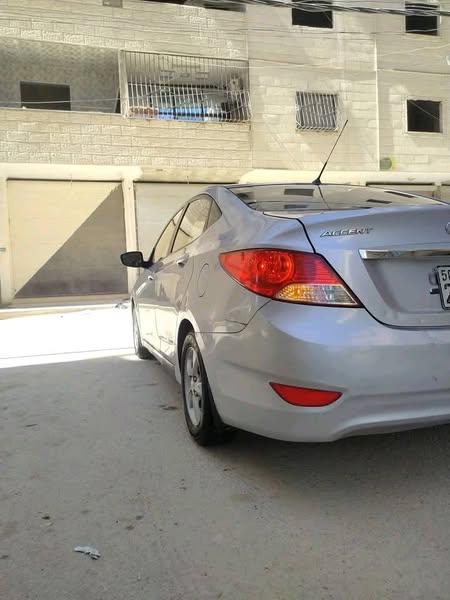 هونداي اكسنت 2015 - صورة 3