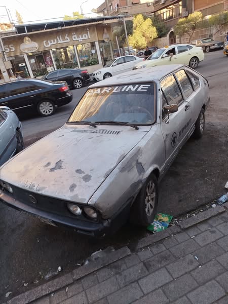 Volkswagen باسات 1977 - صورة 1