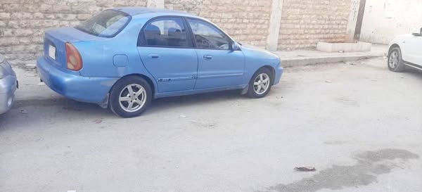 دايو لانوس 2002 - صورة 1