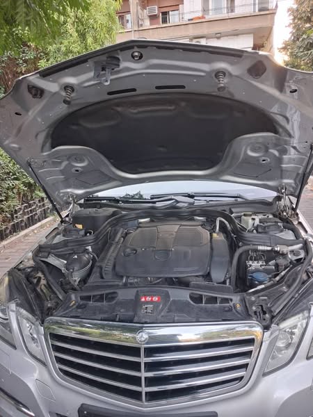 Mercedes-Benz E 300 2013 - صورة 4