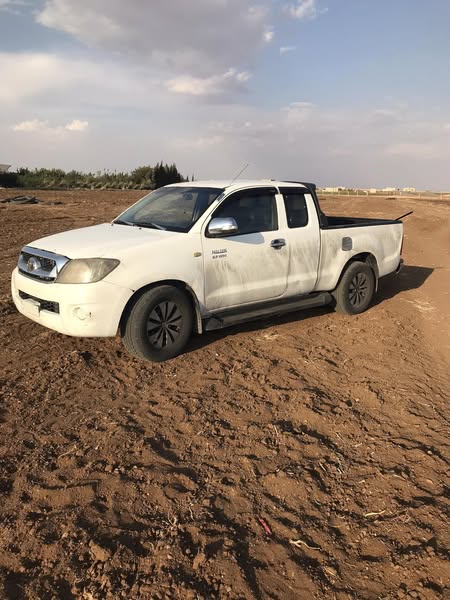 تويوتا هايلوكس 2009 - صورة 3