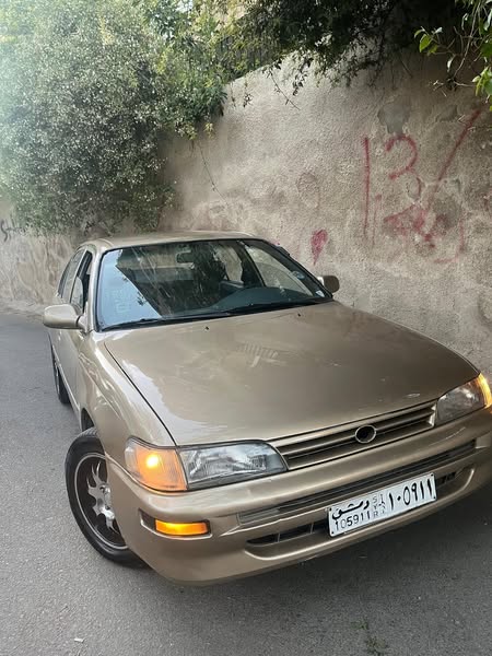 تويوتا كورولا 1993 - صورة 2