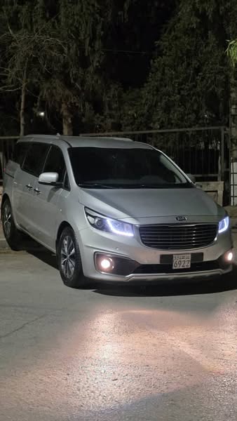 كيا كارنفال 2017 - صورة 1