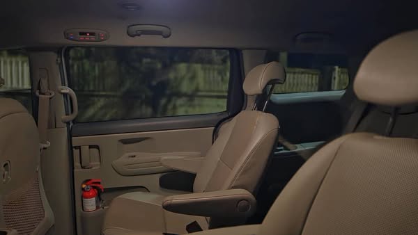 كيا كارنفال 2017 - صورة 5