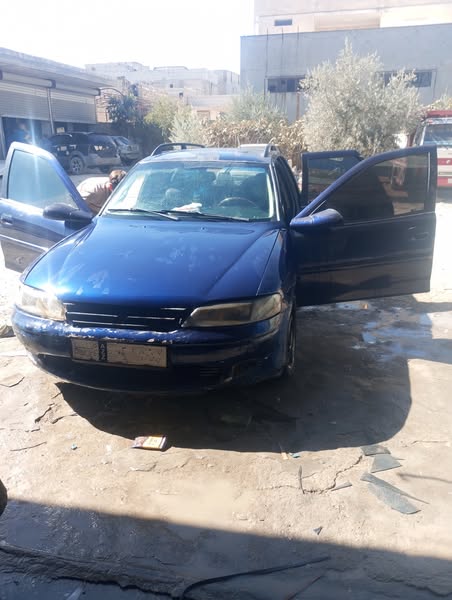 Opel Vectra 2002 - صورة 1