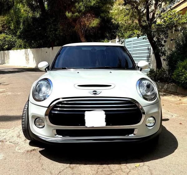 MINI Cooper 2018 - صورة 1