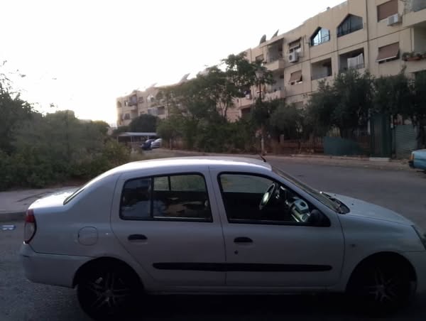 رينو كليو 2006 - صورة 5