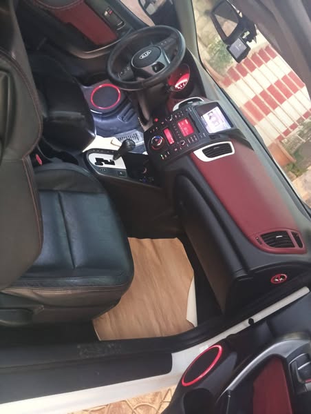 كيا فورتي 2011 - صورة 2