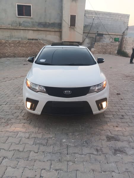 كيا فورتي 2011 - صورة 1