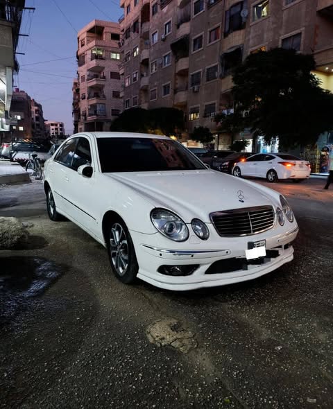 مرسيدس-بنز E 220 2006 - صورة 1