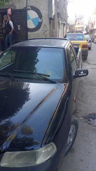 فولكس واجن سافيرو 2006 - صورة 5