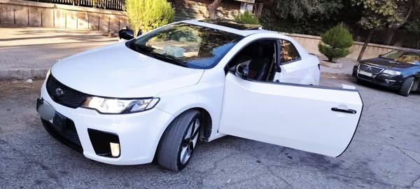 كيا فورتي 2011 - صورة 4