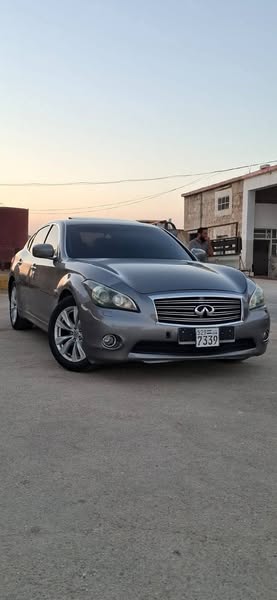 Infiniti M37 2011 - صورة 2