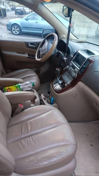 كيا كرنفال 2006 - صورة 4