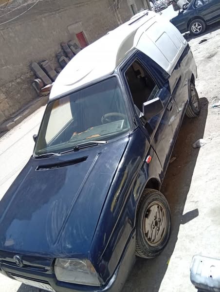 سكودا بيك أب 1994 - صورة 1