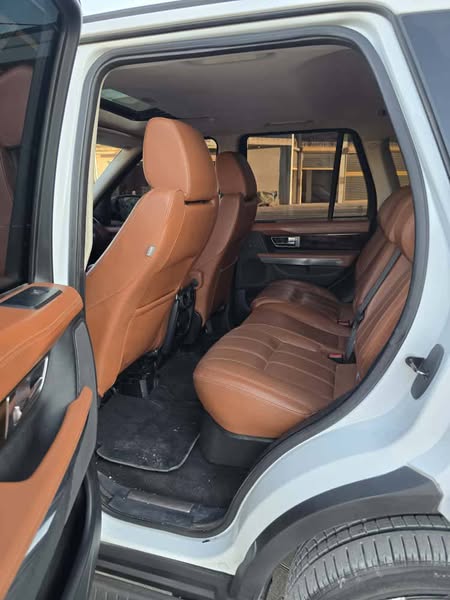 لاند روفر رنج روفر سبورت 2012 - صورة 5