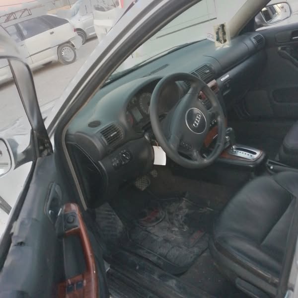 اودي A3 2002 - صورة 4