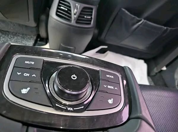 هيونداي أزيرا 2014 - صورة 4