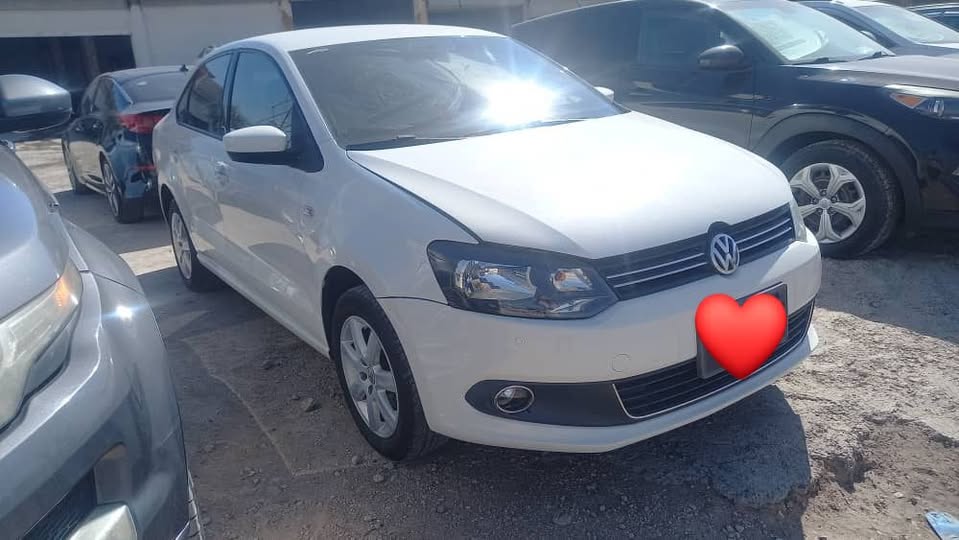 فولكس فاجن بولو 2014