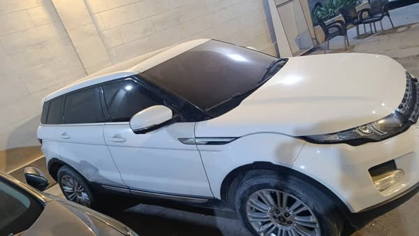 لاند روفر رينج روفر إيفوك 2015 - صورة 2