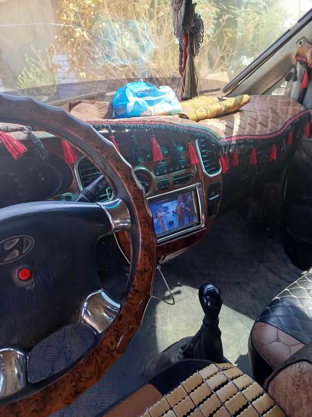 هيونداي H-1 2002 - صورة 5