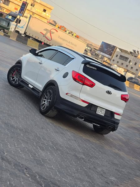 كيا سبورتاج 2011 - صورة 4