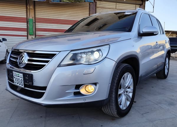 فولكس فاجن تيغوان 2012 - صورة 1