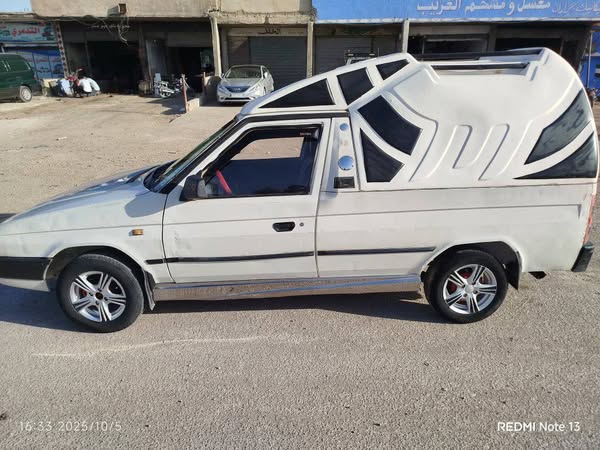 سكودا Pickup 1994 - صورة 3