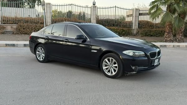 BMW 523i 2012 - صورة 3