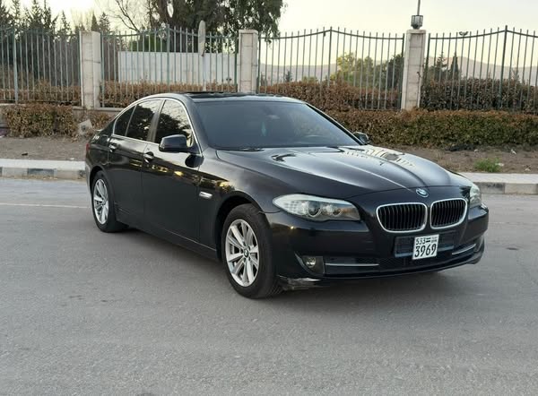 BMW 523i 2012 - صورة 4