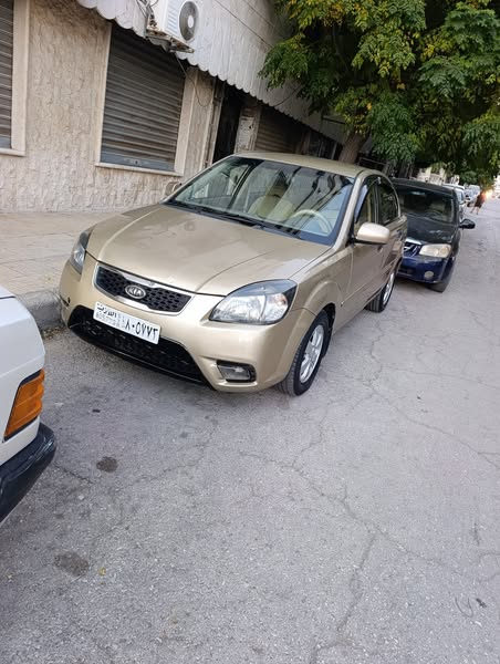 كيا ريو 2011 - صورة 1