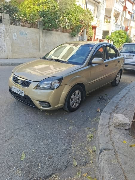 كيا ريو 2011 - صورة 5