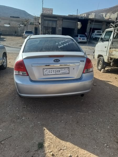 كيا سيراتو 2007 - صورة 4