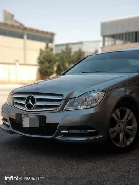 مرسيدس-بنز C 200 2013 - صورة 1