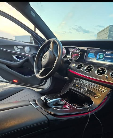 مرسيدس-بنز E 300 2018 - صورة 2