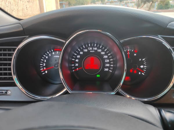 كيا K5 2012 - صورة 1