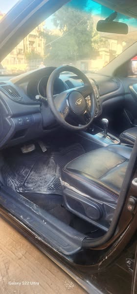 كيا فورتي 2010 - صورة 3