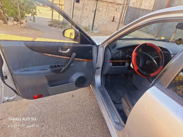 بروتون واجا 2004 - صورة 3