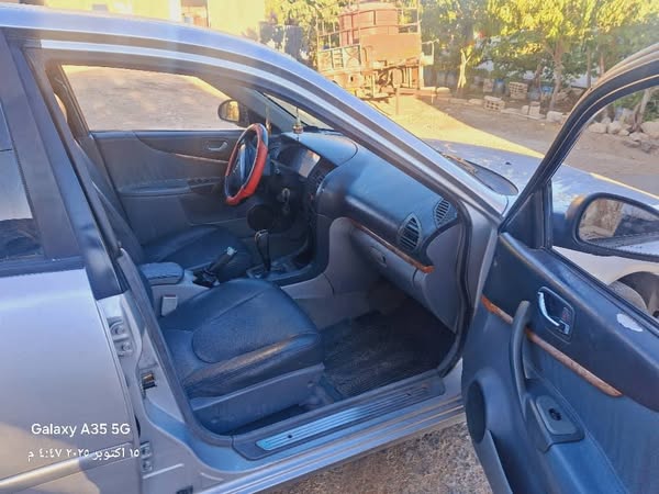 بروتون واجا 2004 - صورة 2