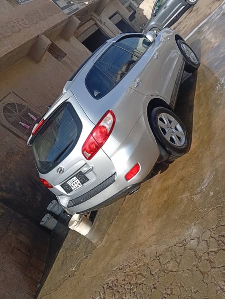 هيونداي سنتافي 2009 - صورة 5