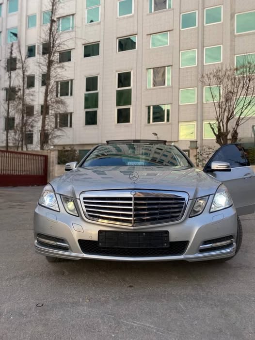 مرسيدس بنز E 300 2012