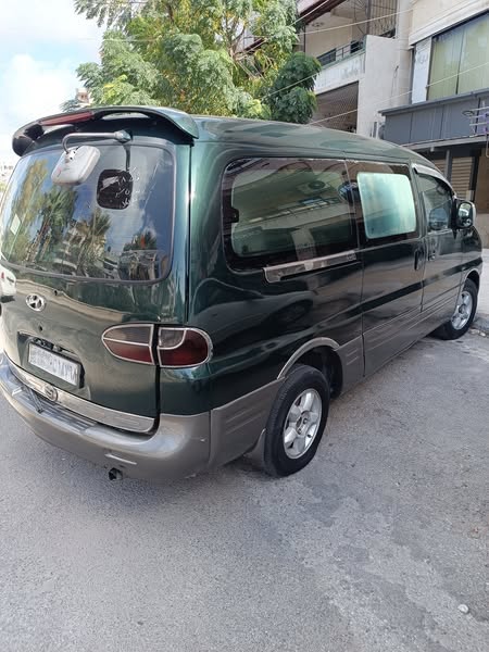 هيونداي H-1 1999 - صورة 1