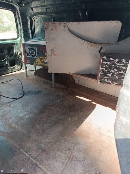 هيونداي H-1 1999 - صورة 2