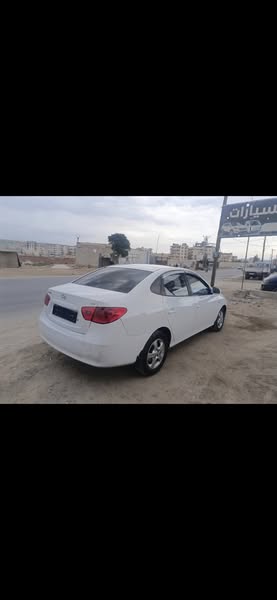 هيونداي أفانتي 2008 - صورة 2