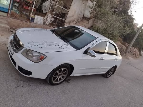 كيا سيراتو 2006 - صورة 5