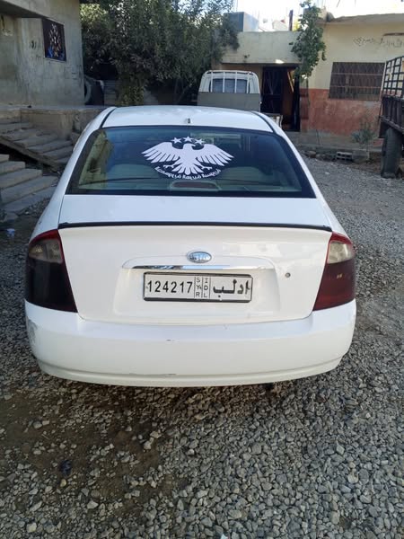 كيا سيراتو 2006 - صورة 2