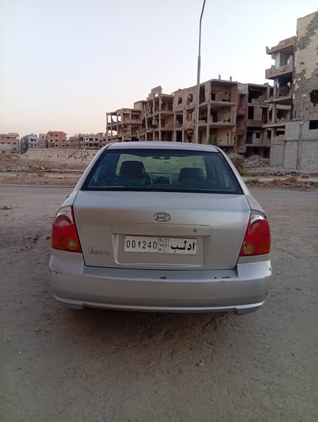 هيونداي فيرنا 2006 - صورة 4