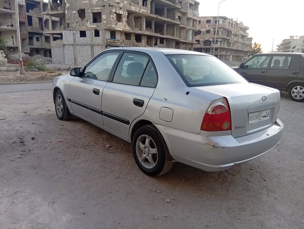 هيونداي فيرنا 2006 - صورة 3