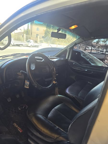 هيونداي ستاريكس 2000 - صورة 3