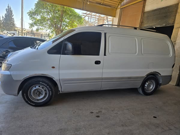 هيونداي ستاريكس 2000 - صورة 2